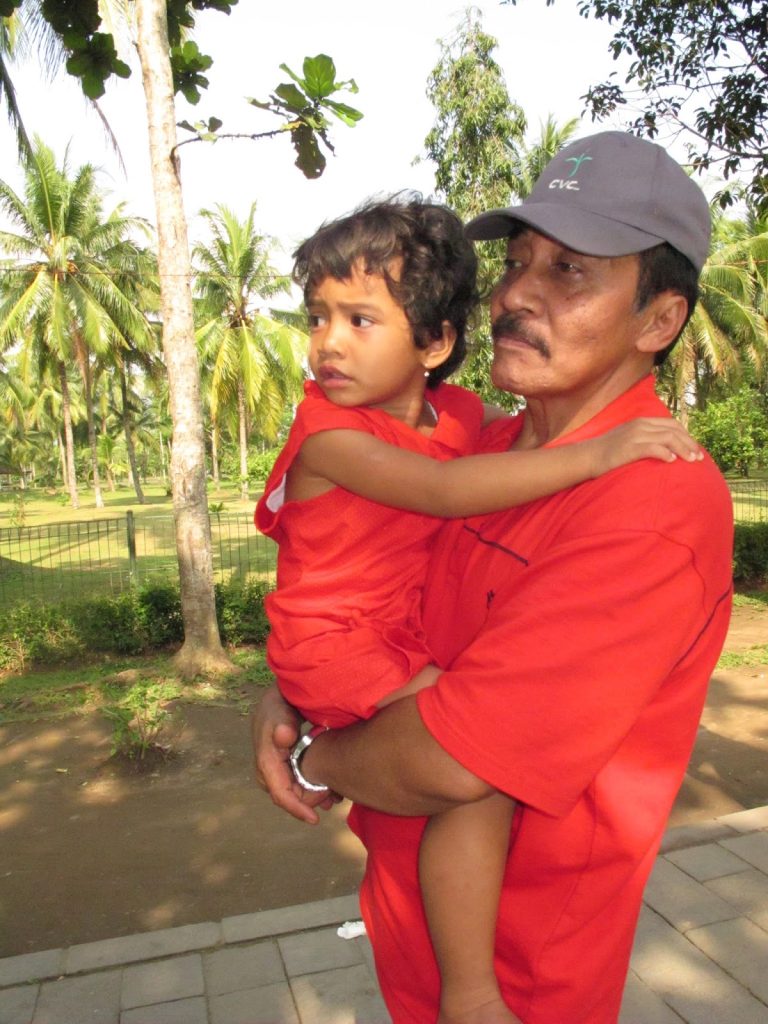 Mbah Ragil ‘Jaga’ Duren Lokal Ambarawa